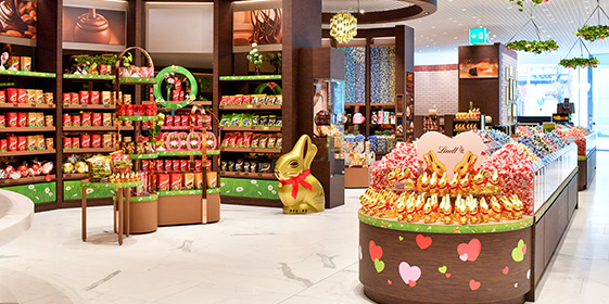 Large selection in a Lindt shop (Photo)
